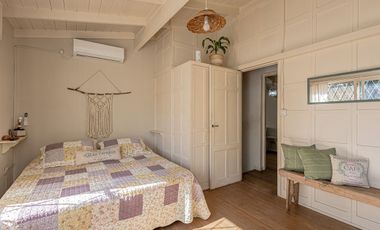 VENTA CASA QUINTA + PISCINA + PARQUE + DEPTO MERLO