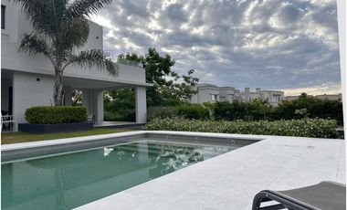 Venta Casa 5 Dormitorios - Pilara - PILAR