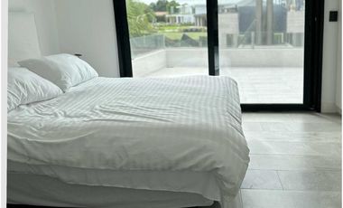 Venta Casa 5 Dormitorios - Pilara - PILAR