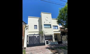 Casa en Temperley con 4 dormitorios - APTA CRÉDITO