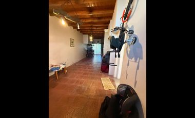 Casa en Temperley con 4 dormitorios - APTA CRÉDITO