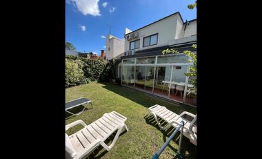 Casa en Temperley con 4 dormitorios - APTA CRÉDITO