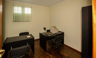 Amplia oficina centrica