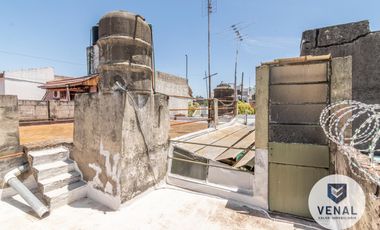 Venta Casa 4amb luminosa 3dorm patio parrilla garaje lavadero terraza loza a mts de Gral Paz