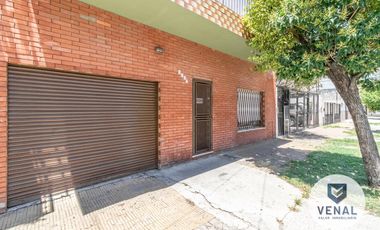 Venta Casa 4amb luminosa 3dorm patio parrilla garaje lavadero terraza loza a mts de Gral Paz