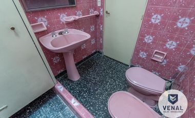 Venta Casa 4amb luminosa 3dorm patio parrilla garaje lavadero terraza loza a mts de Gral Paz