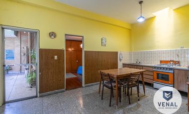 Venta Casa 4amb luminosa 3dorm patio parrilla garaje lavadero terraza loza a mts de Gral Paz