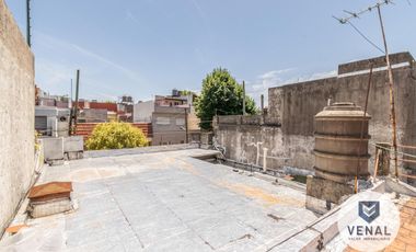 Venta Casa 4amb luminosa 3dorm patio parrilla garaje lavadero terraza loza a mts de Gral Paz