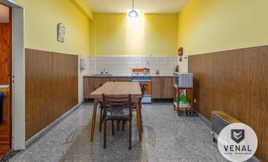 Venta Casa 4amb luminosa 3dorm patio parrilla garaje lavadero terraza loza a mts de Gral Paz