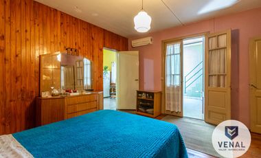 Venta Casa 4amb luminosa 3dorm patio parrilla garaje lavadero terraza loza a mts de Gral Paz