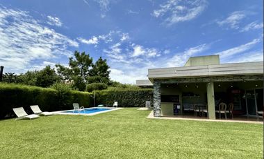 Casa en Fincas de Iraola II