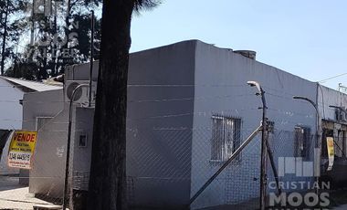 Dos Casas en venta - Apta Credito Bancario en Venta Barrio Lambertucci Escobar