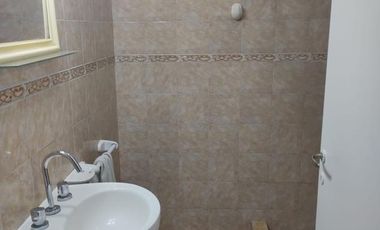 Dos Casas en venta - Apta Credito Bancario en Venta Barrio Lambertucci Escobar