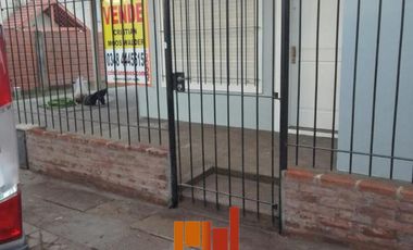 Dos Casas en venta - Apta Credito Bancario en Venta Barrio Lambertucci Escobar