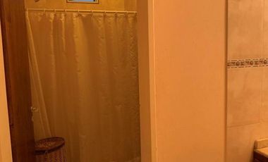 Casa 2 Dormitorios con 2 Departamentos y amplio parque.