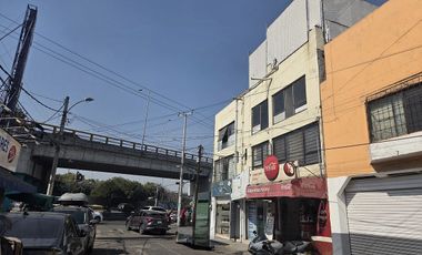 Venta Edificio Montevideo y Eje Central.