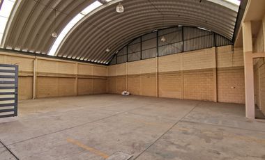 Céntrica bodega en renta. Zona 5 de febrero y Av Universidad