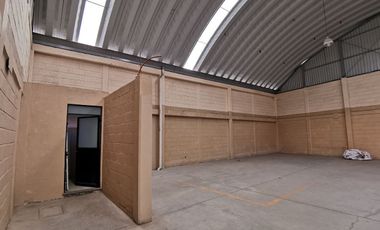 Céntrica bodega en renta. Zona 5 de febrero y Av Universidad