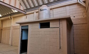 Céntrica bodega en renta. Zona 5 de febrero y Av Universidad