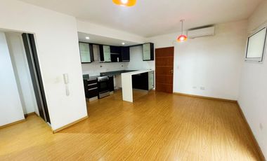 Departamento monoambientes con cochera en alquiler