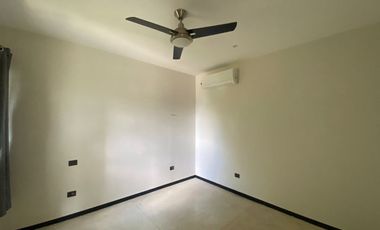 CASA EN PRIVADA EN TEMOZON NORTE