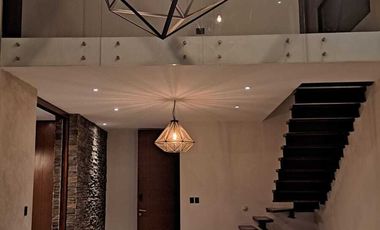 CASA EN PRIVADA EN TEMOZON NORTE