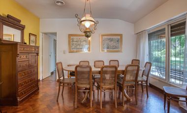 Casa venta Fisherton 4 Dormitorios Patio parquizado cochera