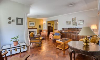 Casa venta Fisherton 4 Dormitorios Patio parquizado cochera