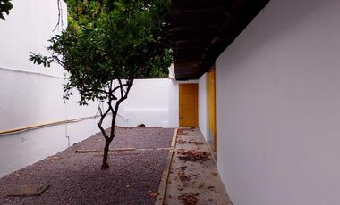 Casa en  lote propio