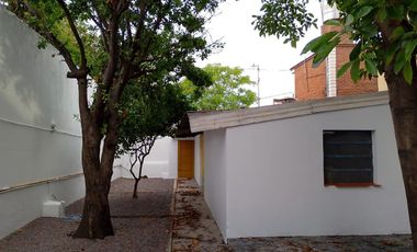 Casa en  lote propio
