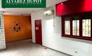 Casa en  lote propio