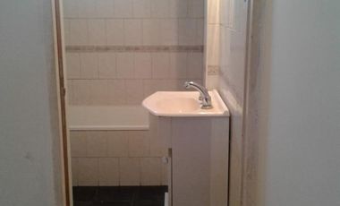 Correa 1125 - Luis Guillon