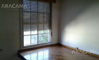 Correa 1125 - Luis Guillon