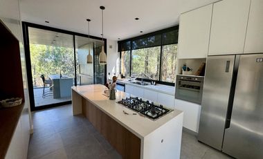 Casa en  Venta Costa Esmeralda