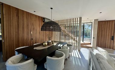 Casa en  Venta Costa Esmeralda