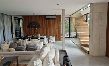 Casa en  Venta Costa Esmeralda