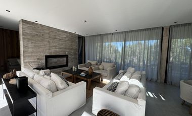 Casa en  Venta Costa Esmeralda