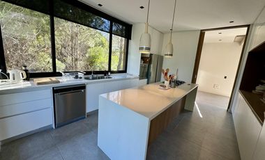 Casa en  Venta Costa Esmeralda