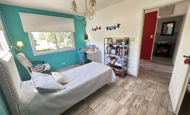 Casa en el barrio privado Jardines de Escobar