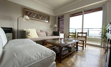 Departamento en  edificio Palmeras sobre Avenida