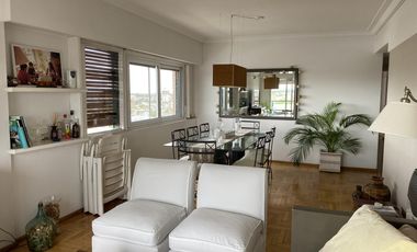 Departamento en  edificio Palmeras sobre Avenida