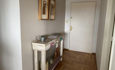 Departamento en  edificio Palmeras sobre Avenida