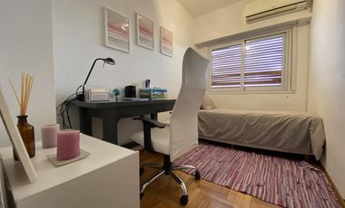 Departamento en  edificio Palmeras sobre Avenida