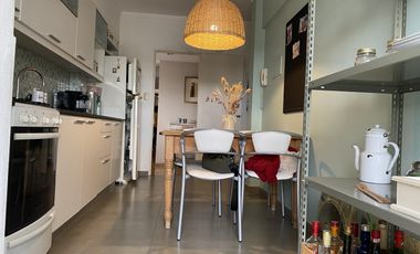 Departamento en  edificio Palmeras sobre Avenida