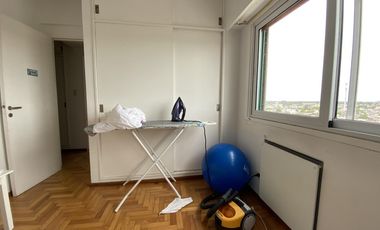 Departamento en  edificio Palmeras sobre Avenida