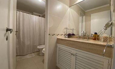 Departamento en  edificio Palmeras sobre Avenida