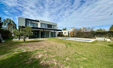 Casa en Cadaques Funes Hills