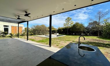 Casa en Cadaques Funes Hills