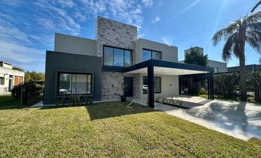 Casa en Cadaques Funes Hills