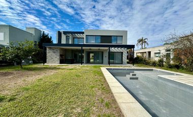 Casa en Cadaques Funes Hills